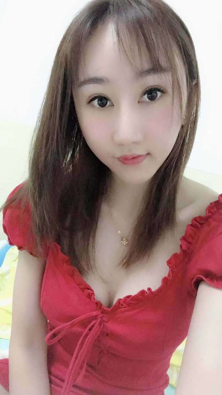 身材不错有很配合的美女