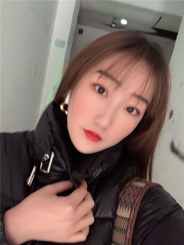 介绍一个风Sao的兼职妹纸